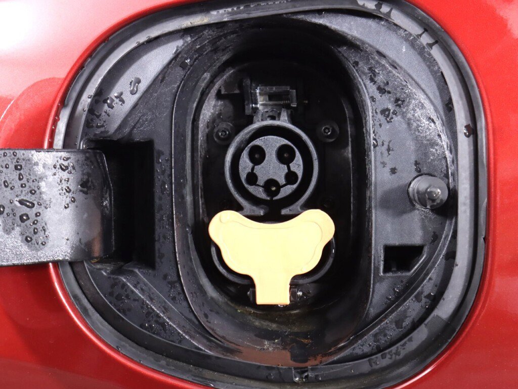 Used 2021 Chevrolet Bolt LT image 33