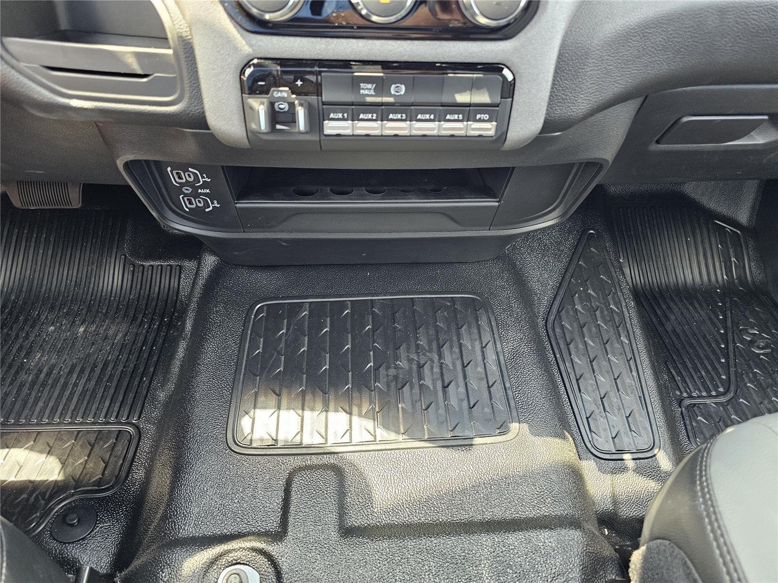 New 2026 RAM 4500 Tradesman w/ Chrome Appearance Group RWD image 27