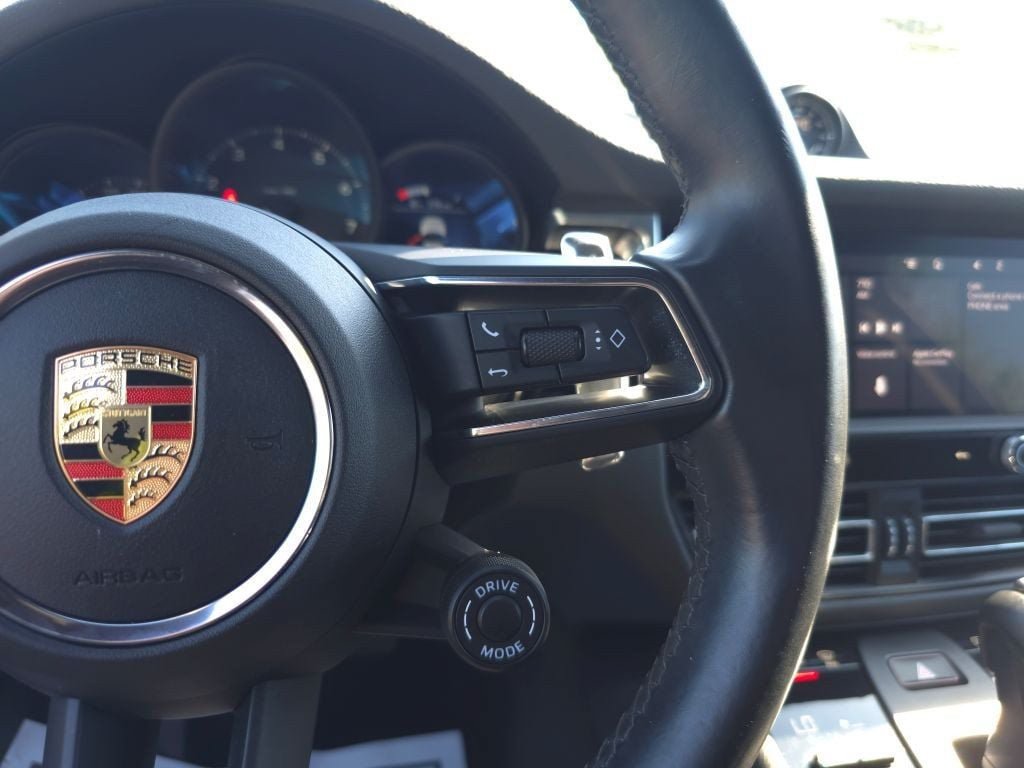 Used 2023 Porsche Macan Turbo AWD/4WD image 19