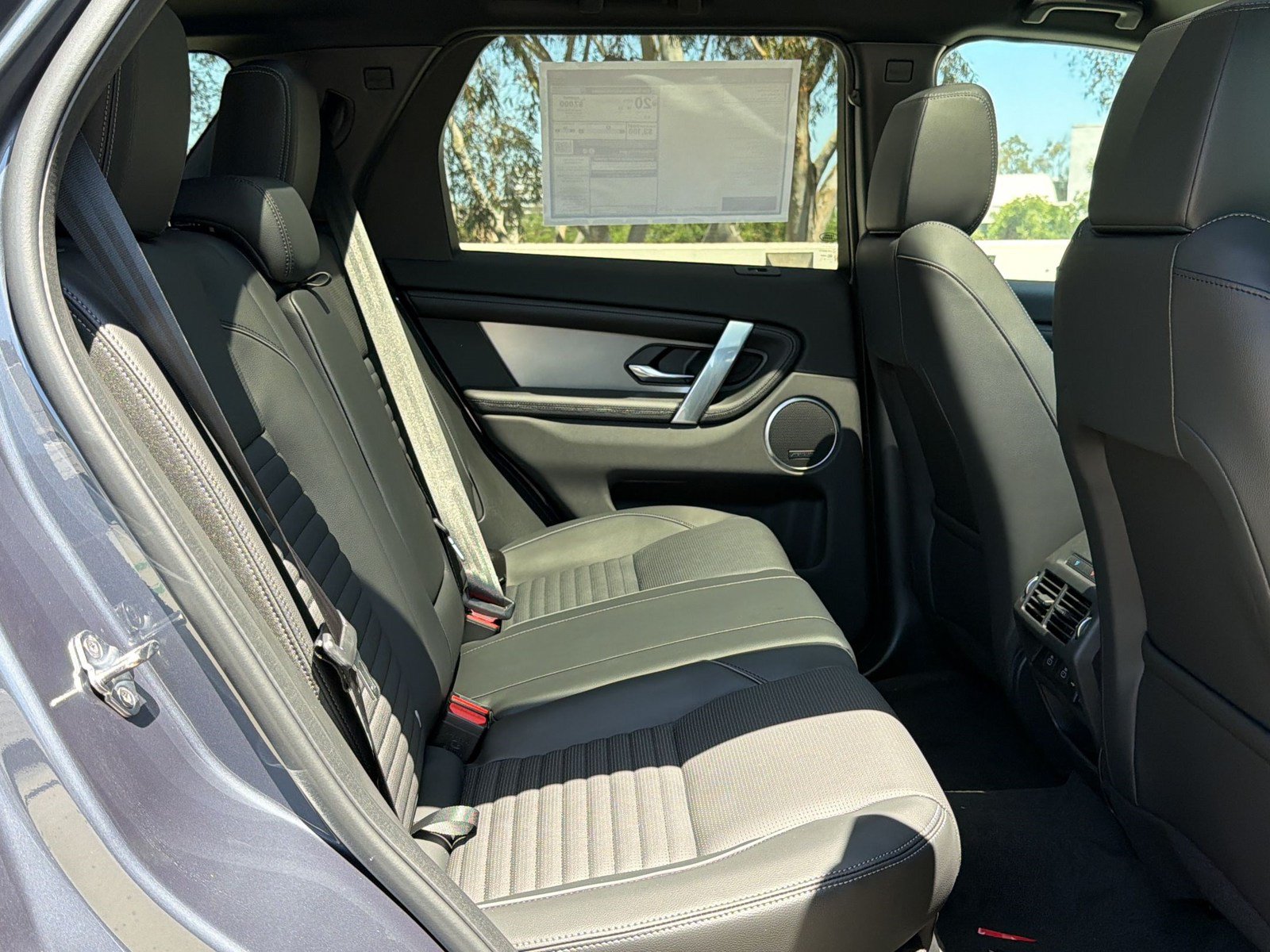 New 2026 Land Rover Discovery Sport Landmark AWD/4WD image 31