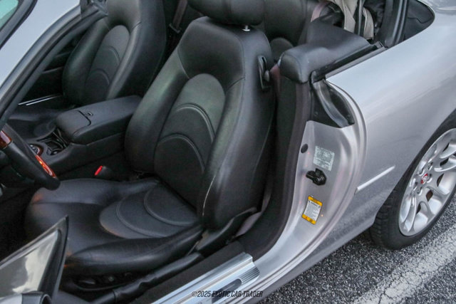 Used 2001 Jaguar XK8 Convertible image 42