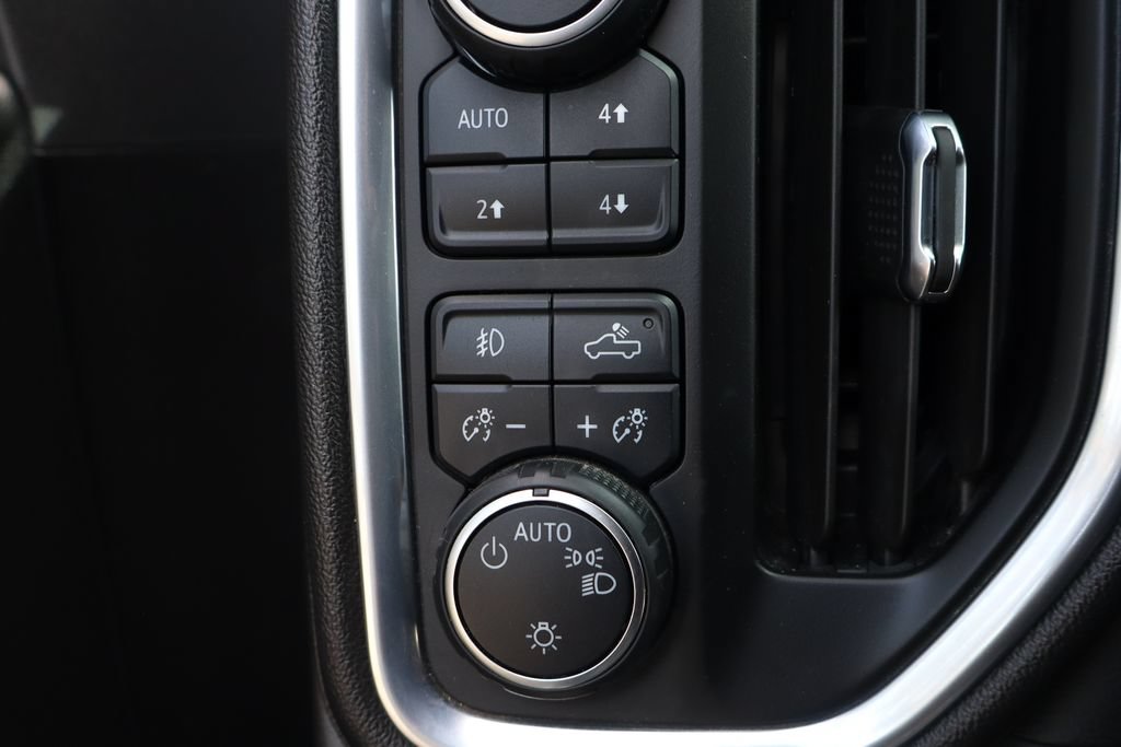Used 2022 Chevrolet Silverado 1500 LT Trail Boss w/ Bed Protection Package AWD/4WD image 25