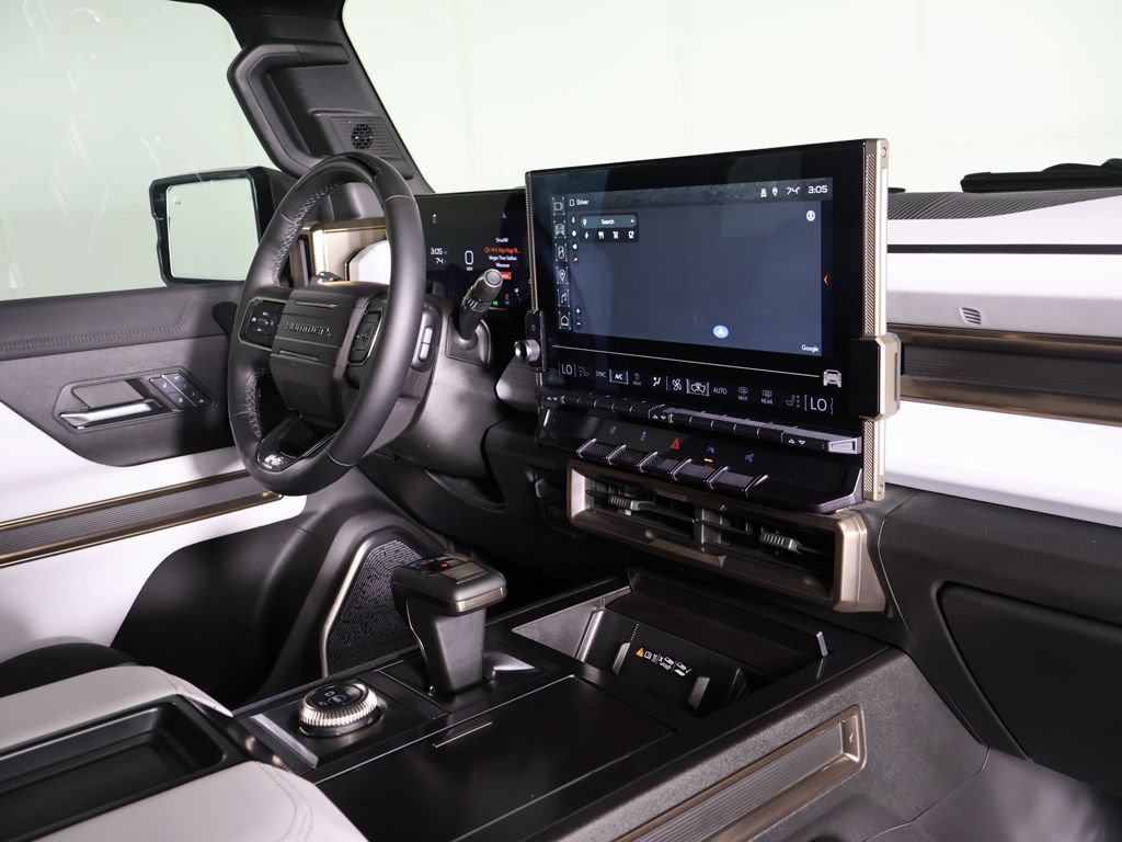 Used 2024 GMC Hummer EV 3X w/ LPO, Illumination Package image 28