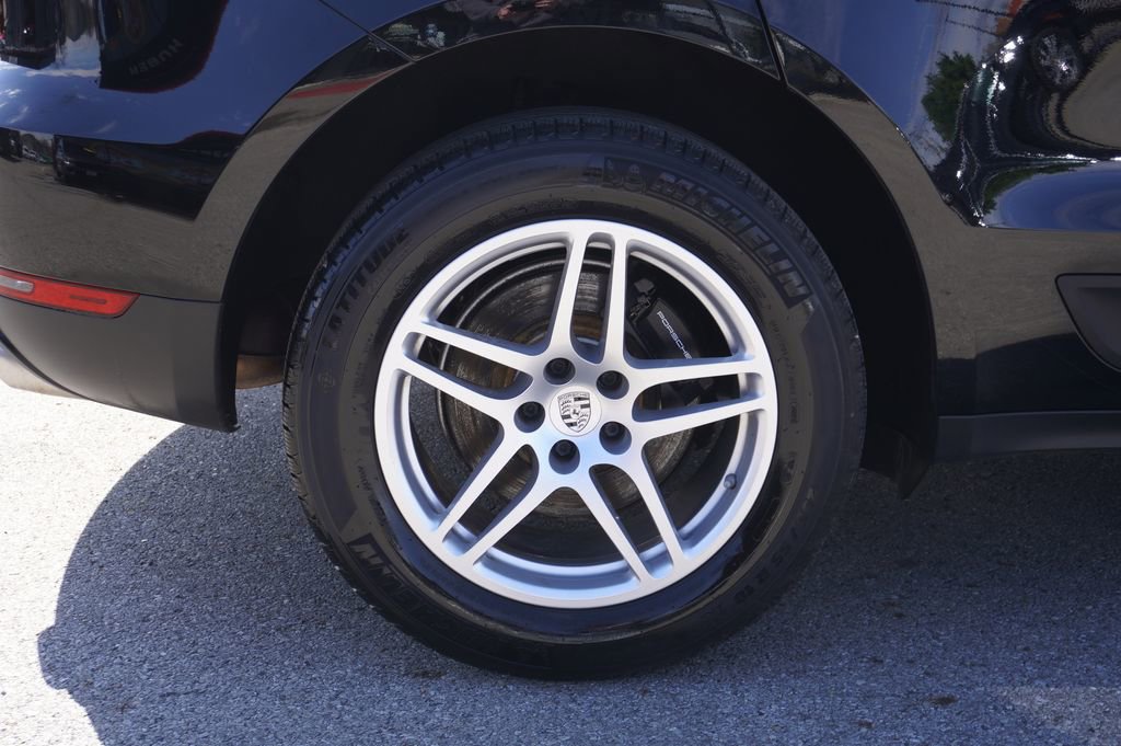 Used 2021 Porsche Macan image 12