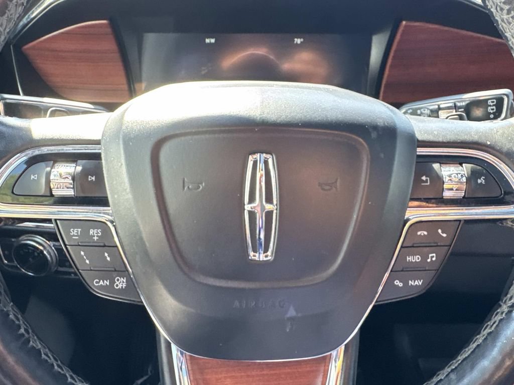 Used 2021 Lincoln Navigator Reserve w/ Luxury Package AWD/4WD image 23