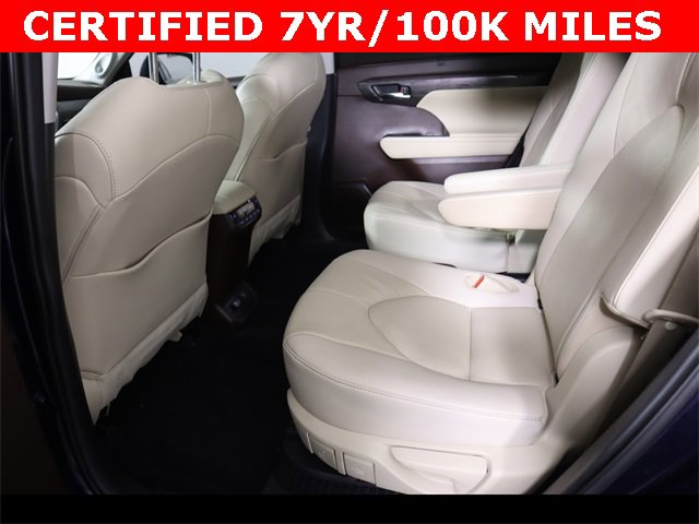 Used 2020 Toyota Highlander Limited Platinum image 18