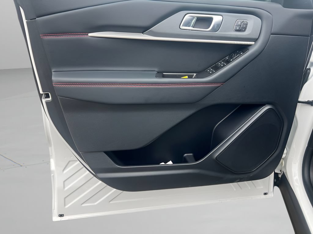 New 2026 Ford Explorer ST AWD/4WD image 11