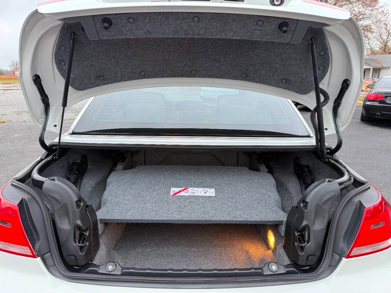 Used 2007 BMW 335i Convertible image 40