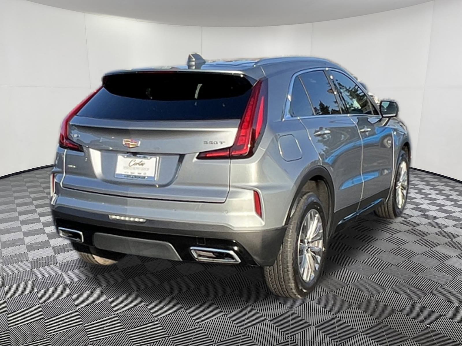Used 2025 Cadillac XT4 Premium Luxury AWD/4WD image 6