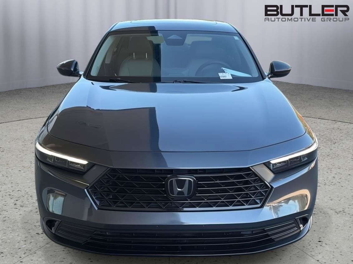 Used 2023 Honda Accord EX image 9