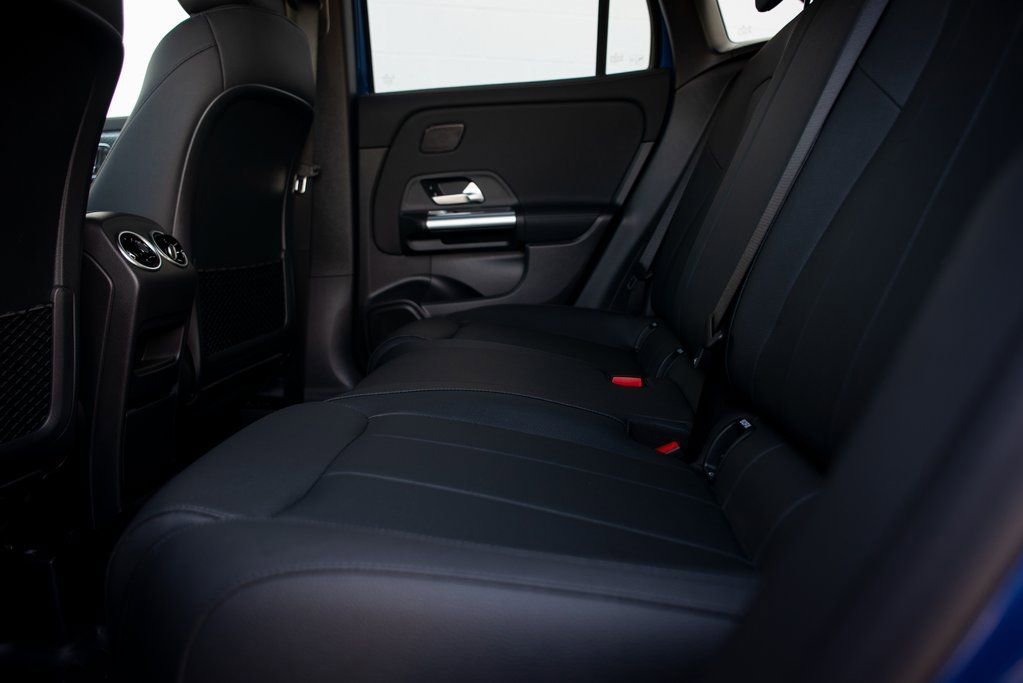 Used 2025 Mercedes-Benz GLA 250 4MATIC image 23