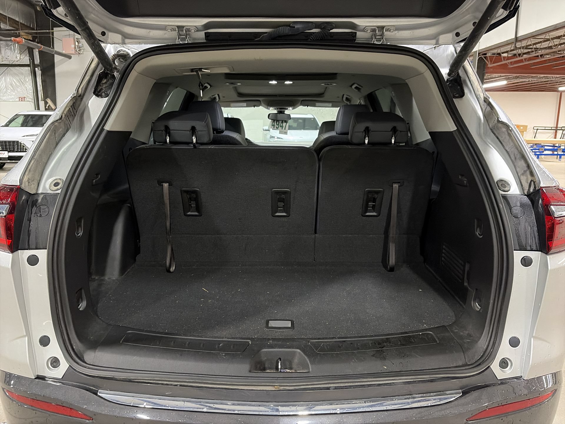 Used 2019 Buick Enclave Essence AWD/4WD image 28