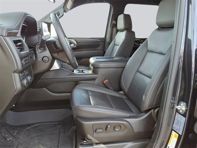 Used 2024 Chevrolet Tahoe Z71 w/ Luxury Package image 19