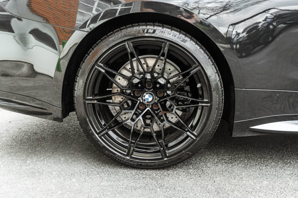 Used 2022 BMW M4 Competition w/ M Carbon Exterior Package RWD image 35
