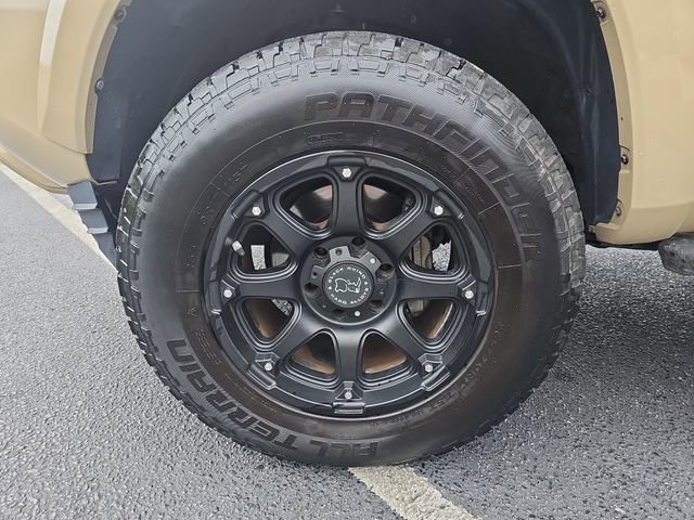 Used 2019 Toyota Tacoma TRD Sport RWD image 33