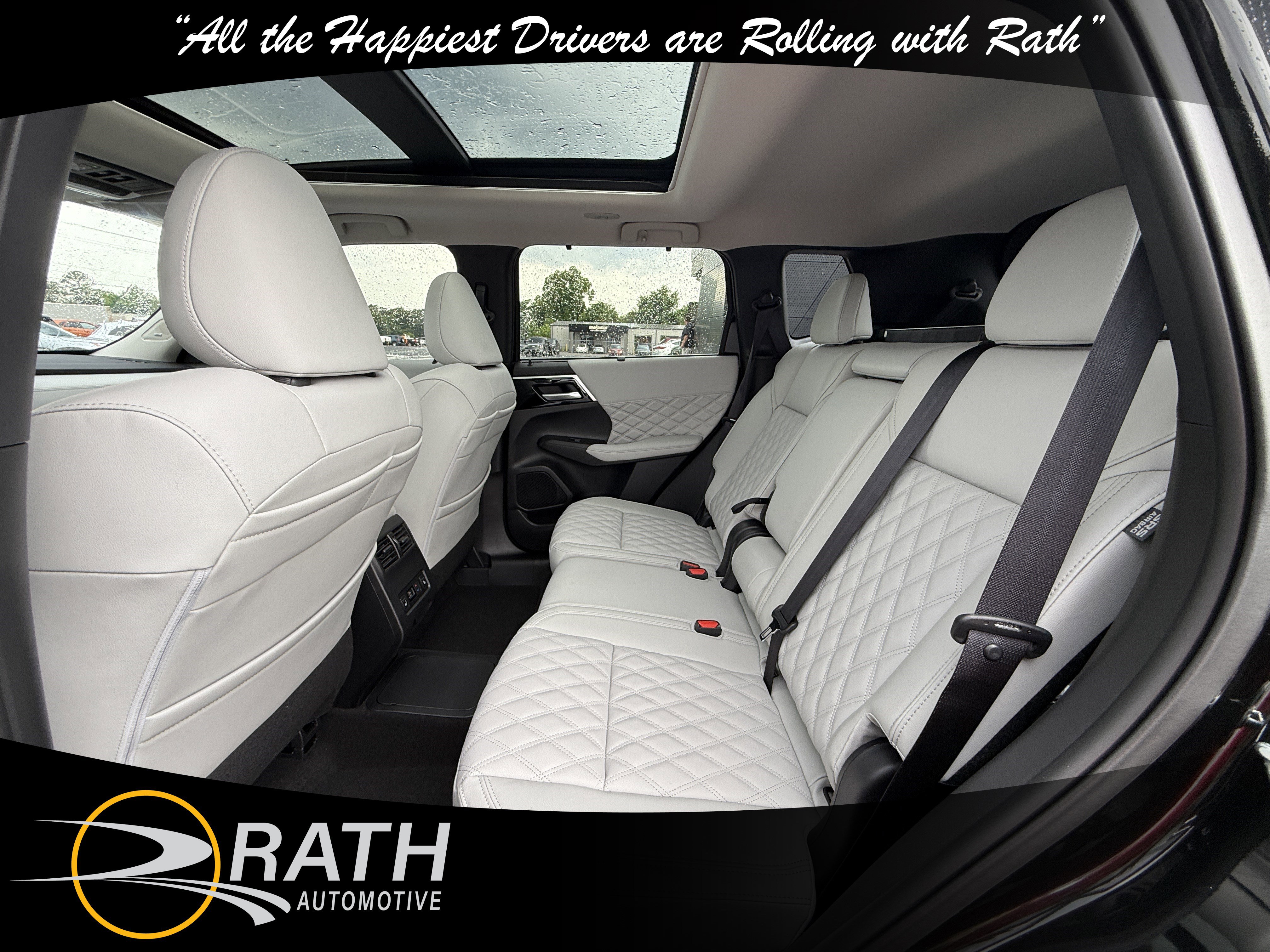 New 2025 Mitsubishi Outlander SEL image 19