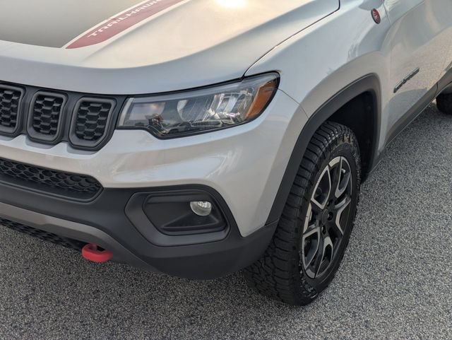 New 2026 Jeep Compass Trailhawk AWD/4WD image 9