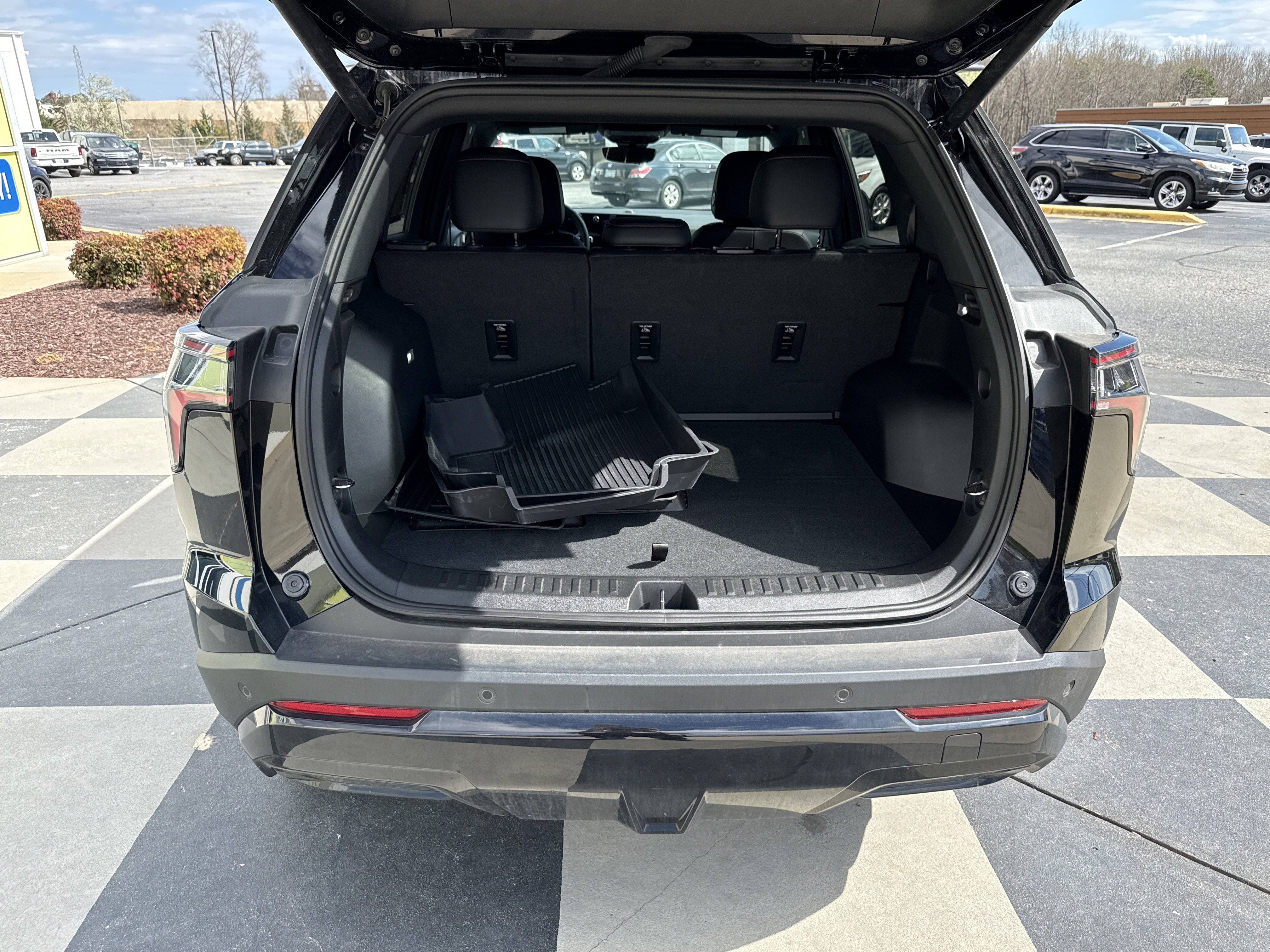 Used 2026 Chevrolet Equinox RS w/ Safety and Technology Package image 32