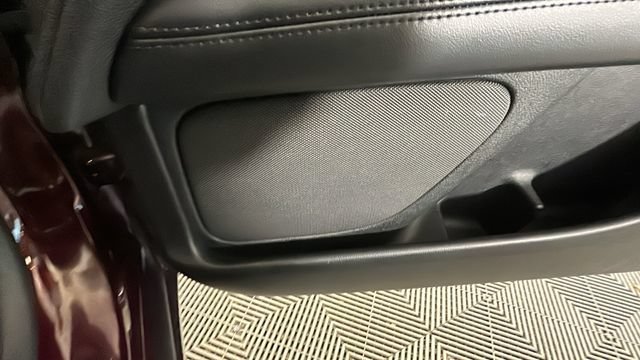 Used 2018 Lincoln MKZ Reserve w/ Climate Package FWD image 30
