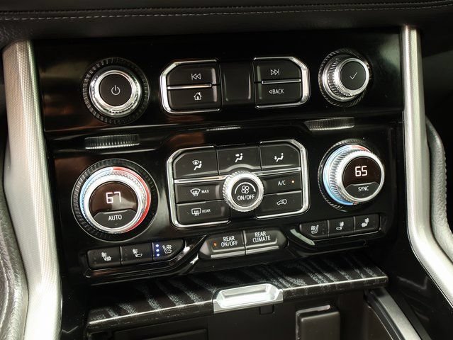 Used 2022 GMC Yukon XL Denali AWD/4WD image 31