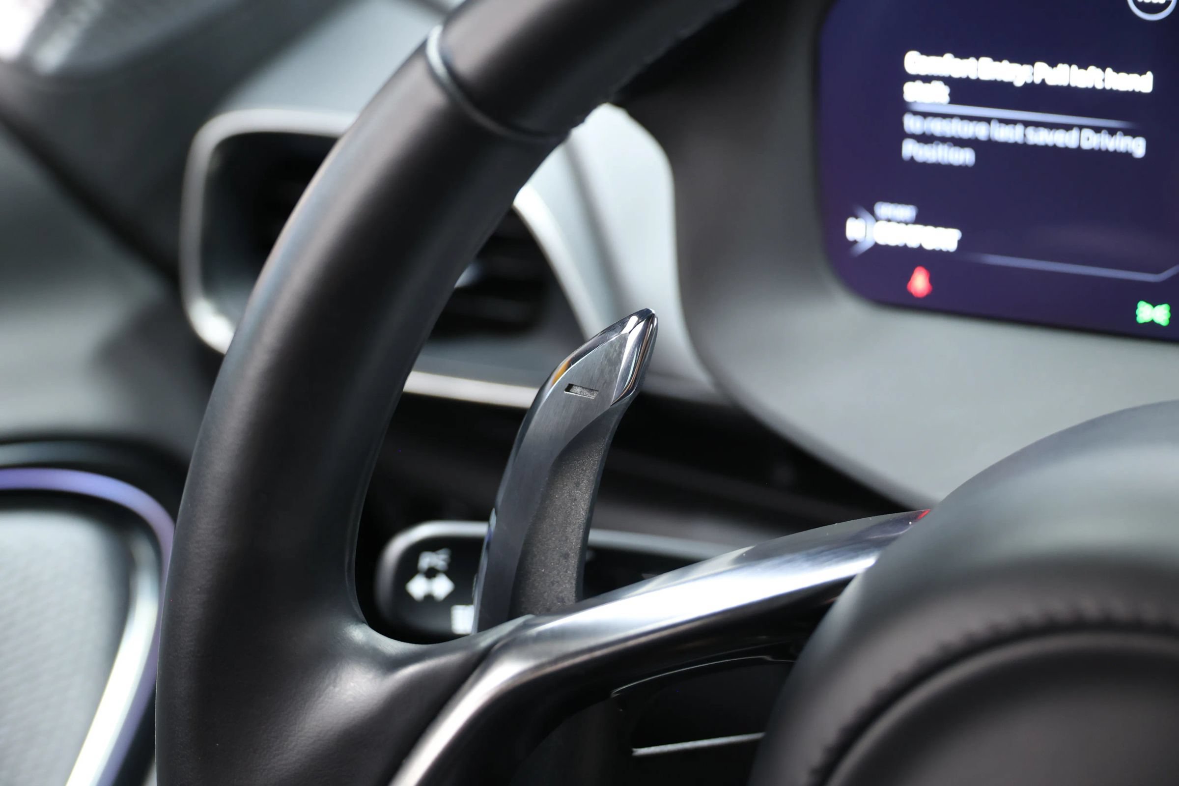 Used 2023 McLaren Artura RWD image 29