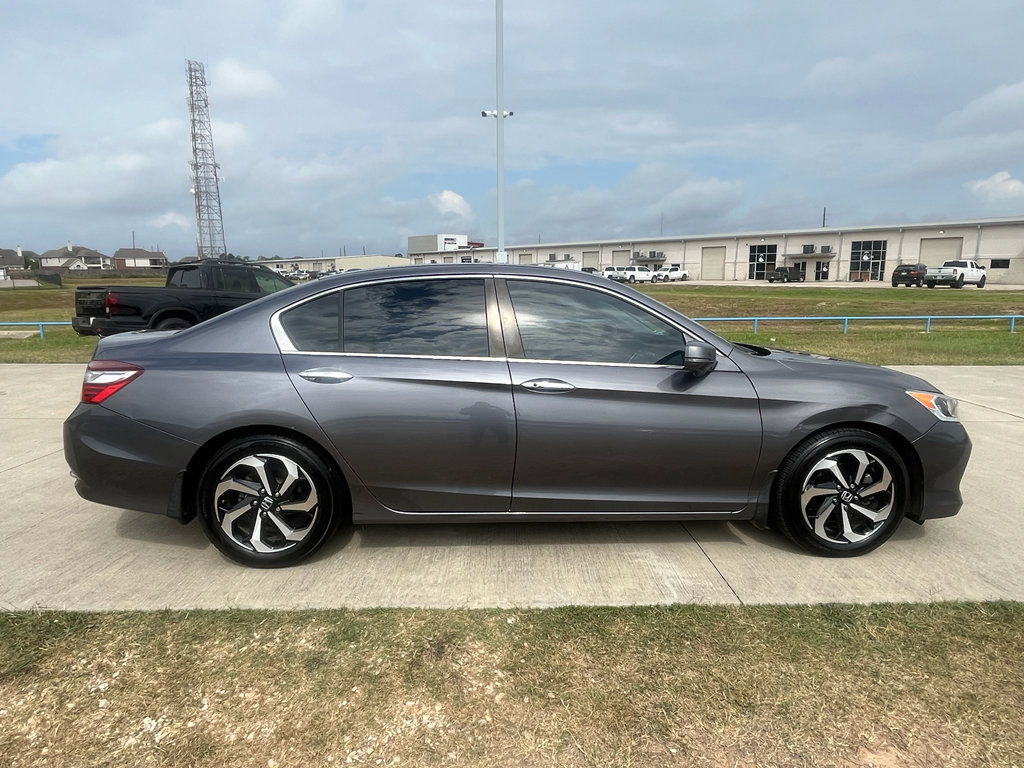 Used 2016 Honda Accord EX image 9