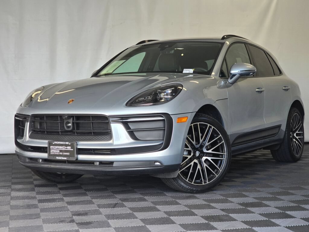 Certified 2024 Porsche Macan AWD/4WD image 1