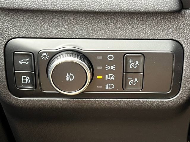 New 2024 Ford Escape SE FWD image 13
