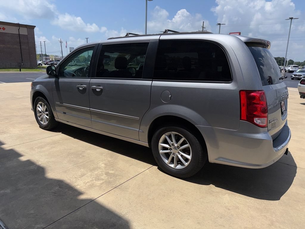 Used 2016 Dodge Grand Caravan SXT w/ Rear Park Assist Package FWD image 7