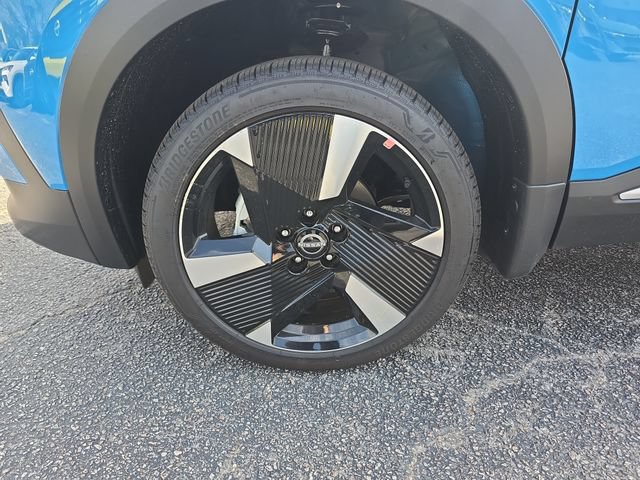 New 2026 Nissan Kicks SR FWD image 10