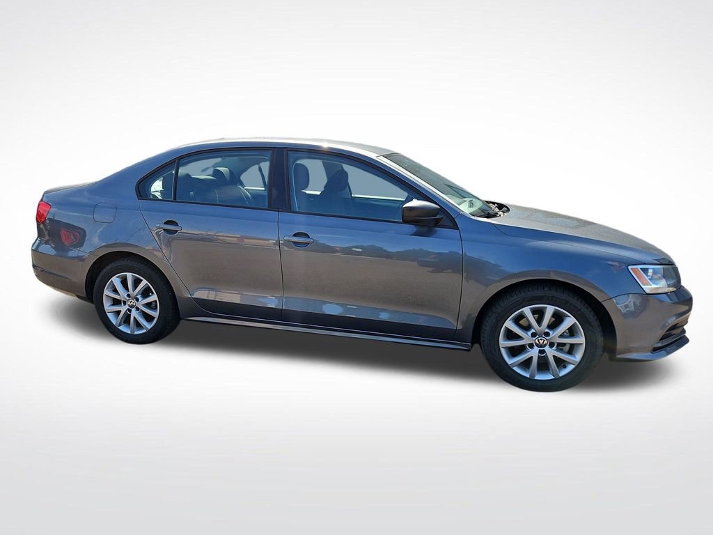 Used 2015 Volkswagen Jetta SE FWD image 6