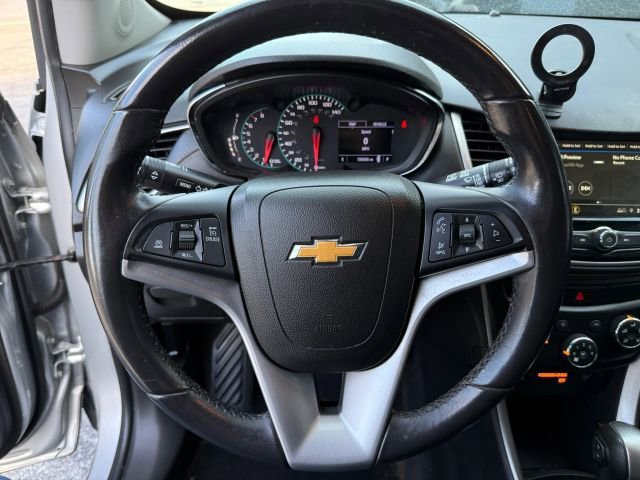 Used 2019 Chevrolet Trax LT w/ LT Convenience Package image 23