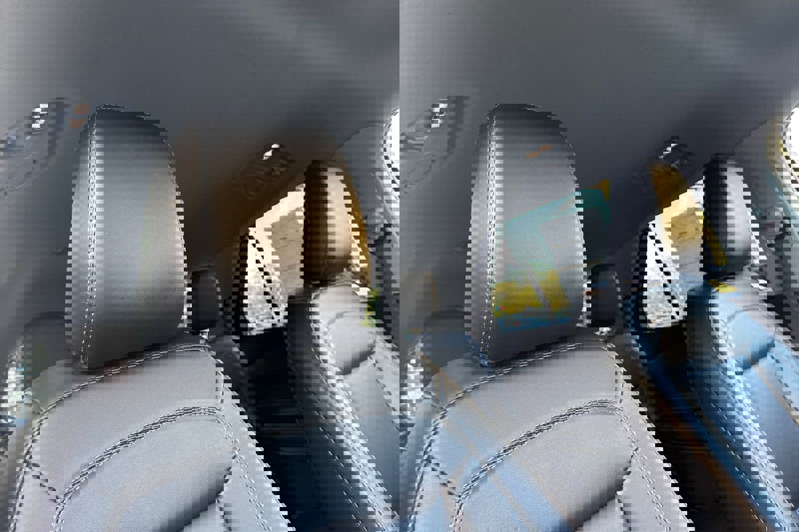 Certified 2022 Ford Explorer XLT w/ Equipment Group 202A image 18