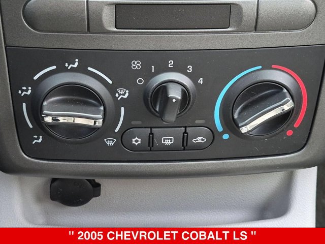Used 2005 Chevrolet Cobalt LS FWD image 24