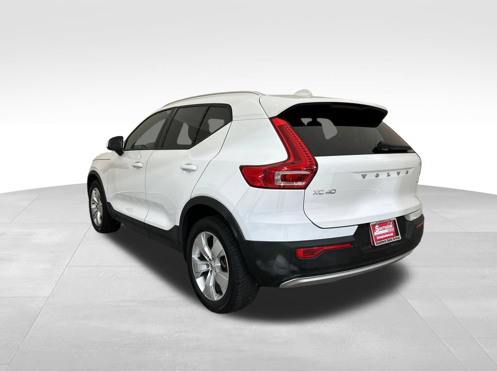 Used 2019 Volvo XC40 T5 Momentum AWD/4WD image 3