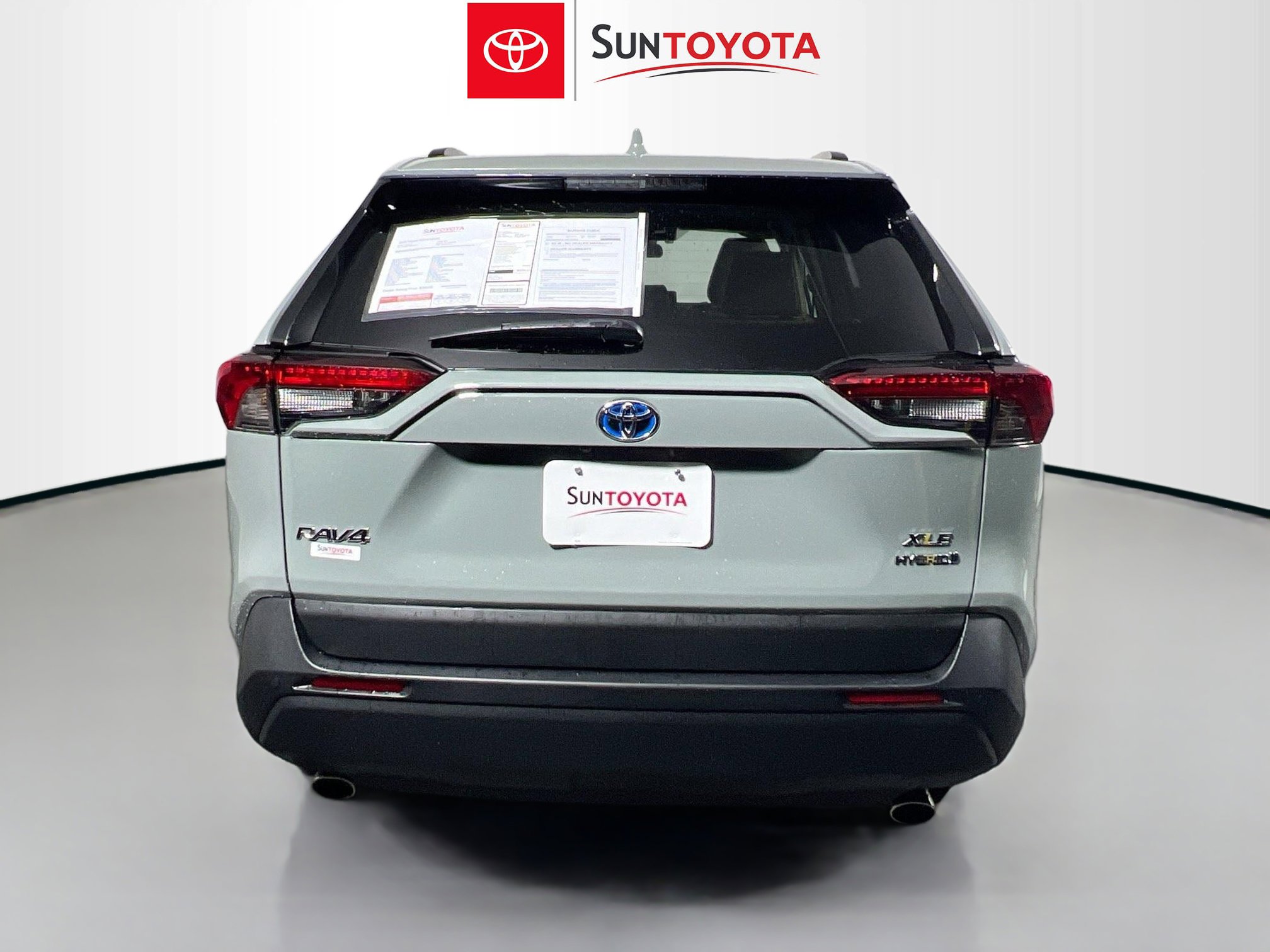 Used 2023 Toyota RAV4 XLE Premium image 5