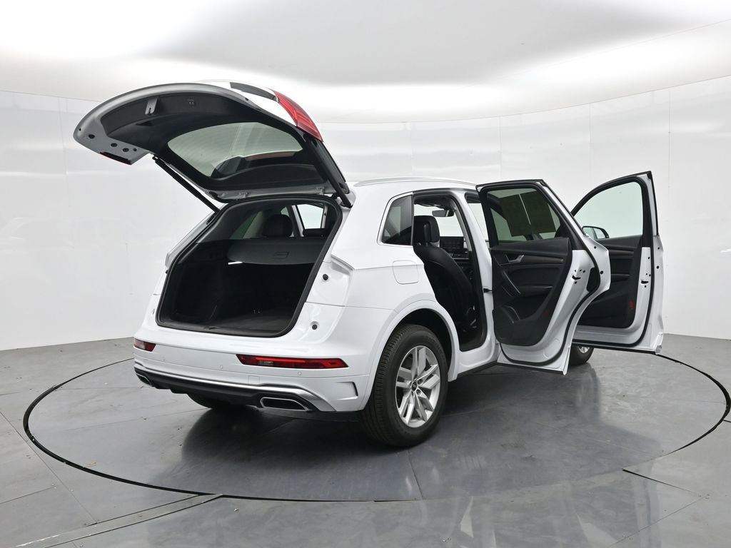 Used 2023 Audi Q5 2.0T Premium w/ Convenience Package AWD/4WD image 31