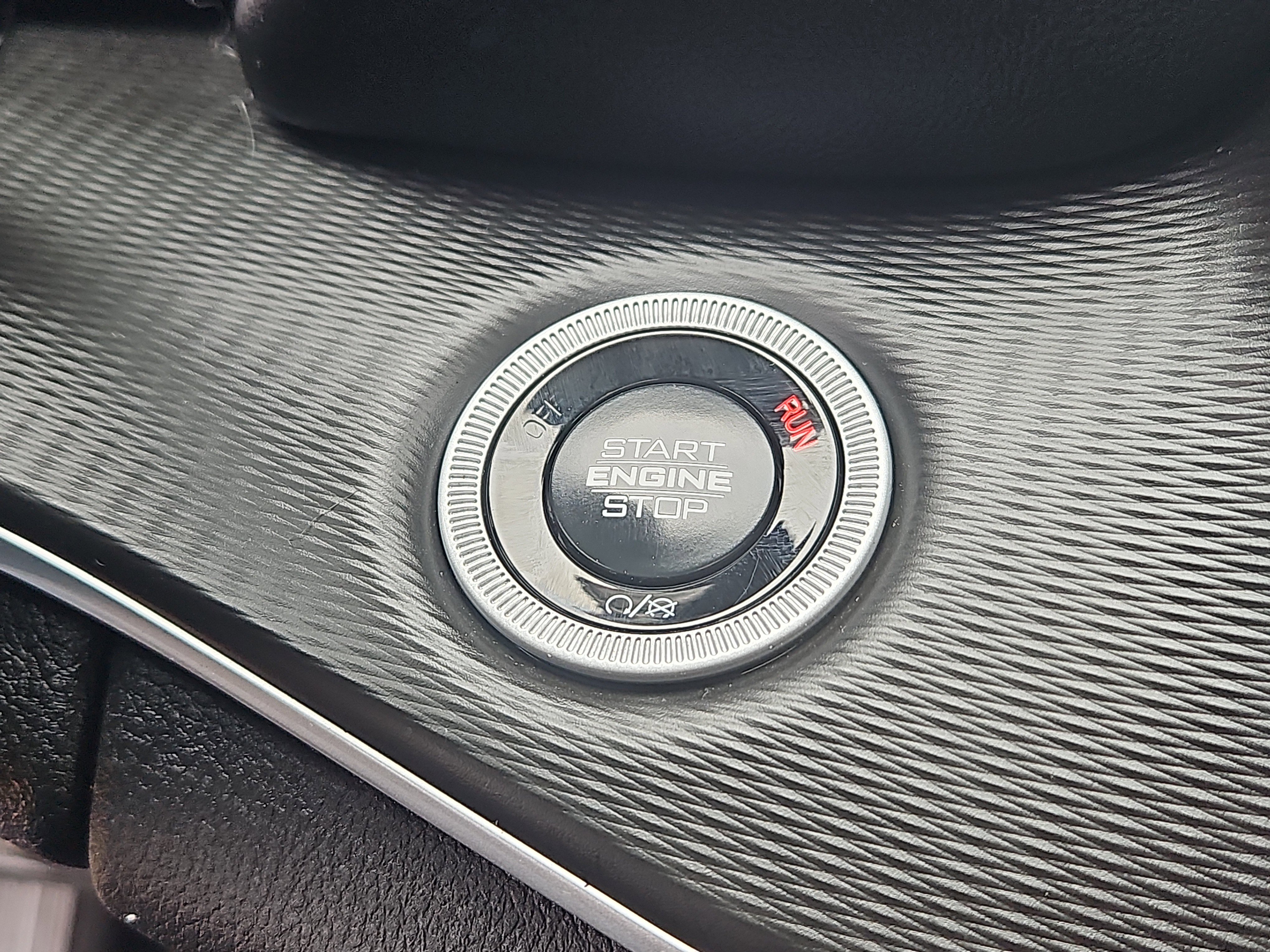 Used 2025 Jeep Grand Cherokee Altitude image 18