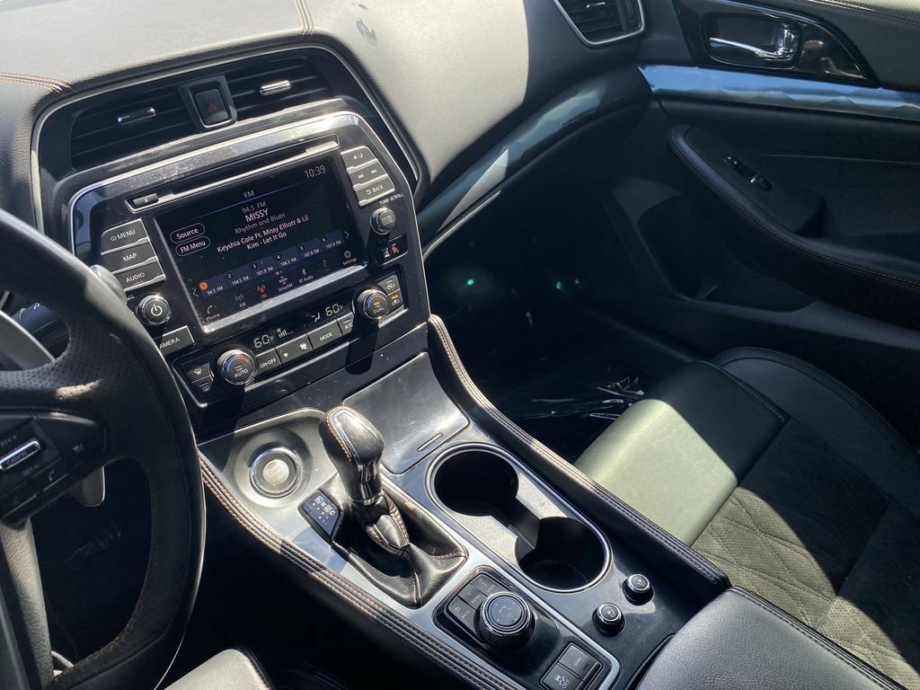 Used 2023 Nissan Maxima SR w/ Sport Mat Group FWD image 8