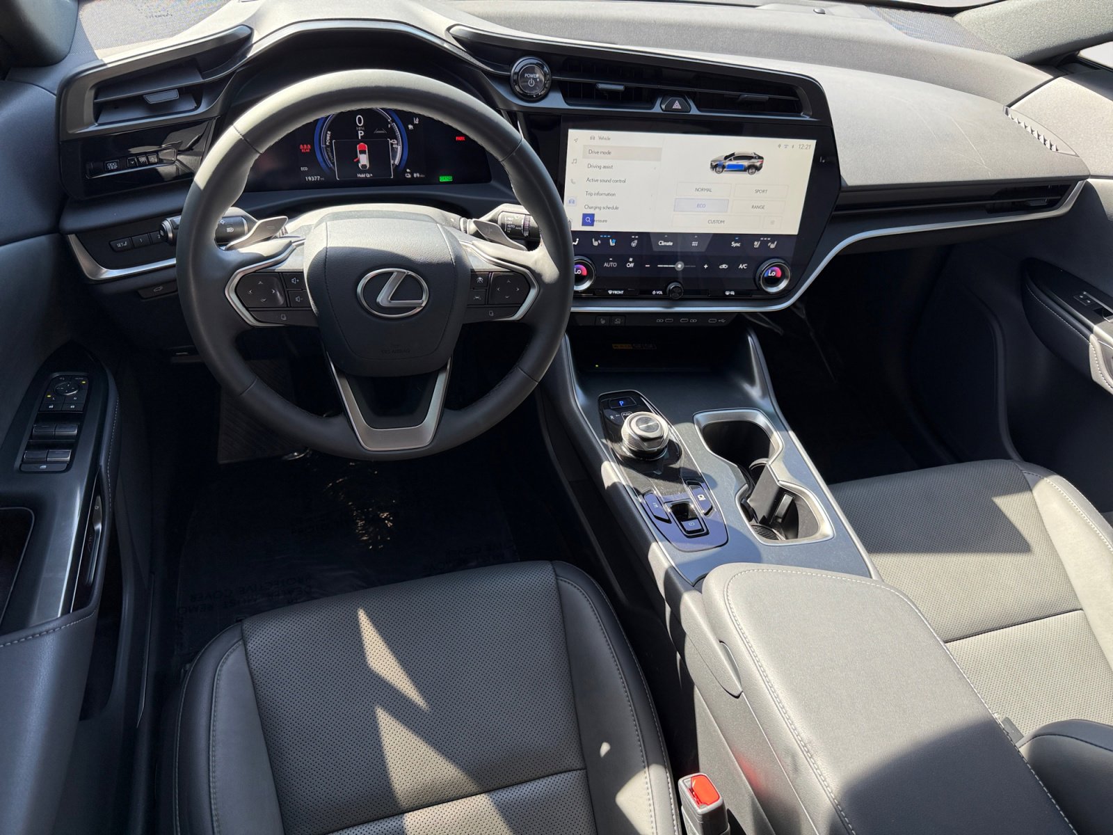 Used 2024 Lexus RZ 300e Premium w/ Technology Package image 15
