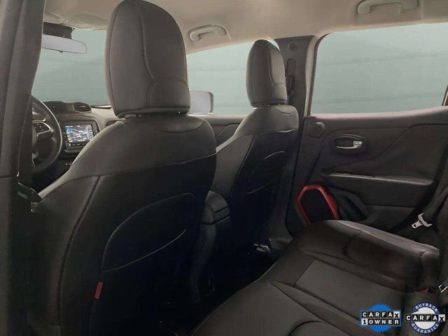 Used 2015 Jeep Renegade Trailhawk w/ Premium Leather Group image 19