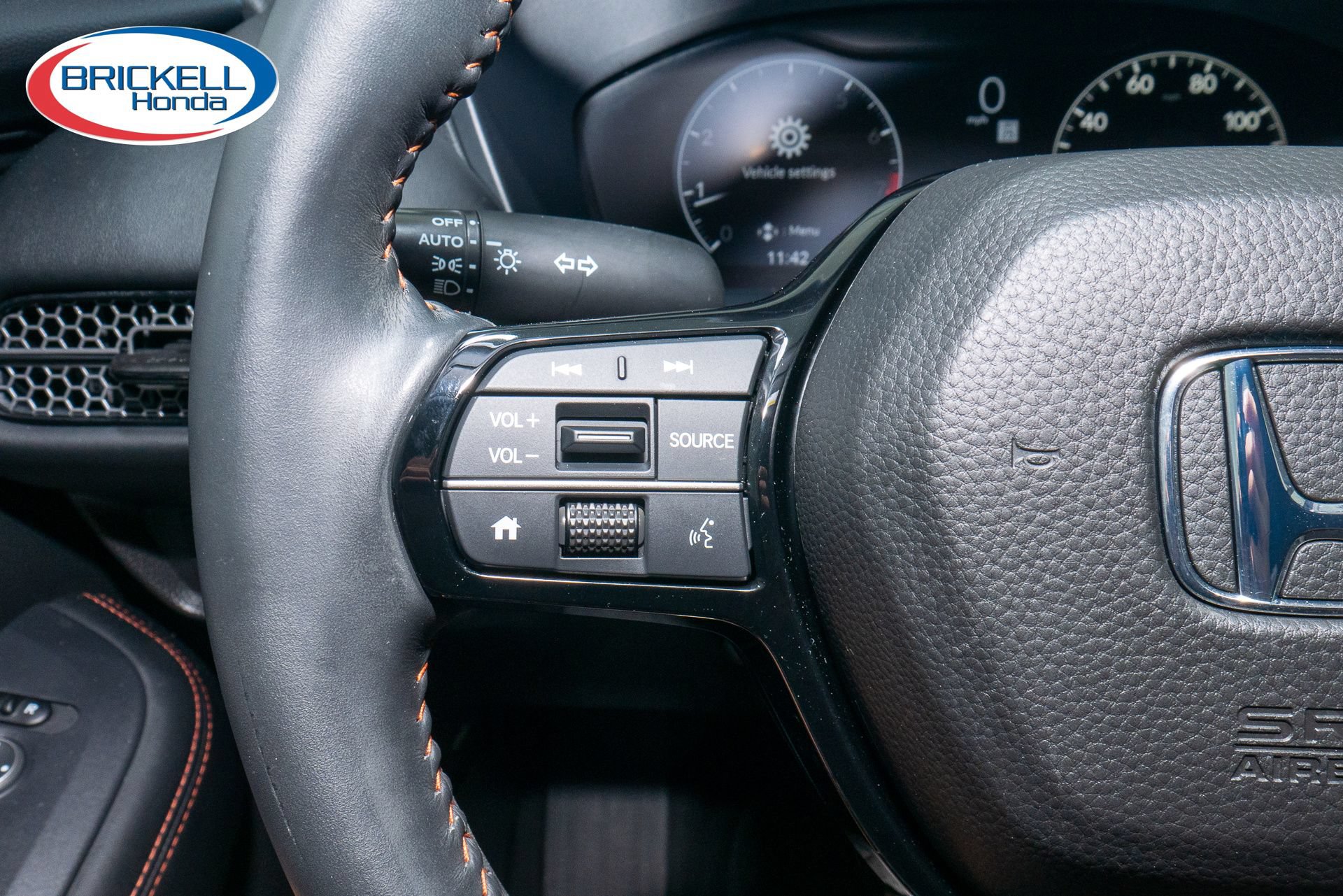 Certified 2025 Honda HR-V Sport image 31