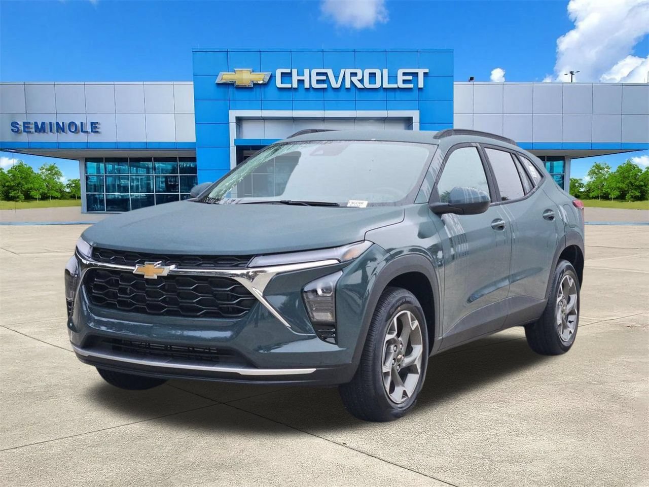 New 2026 Chevrolet Trax LT w/ Driver Confidence Package FWD image 2