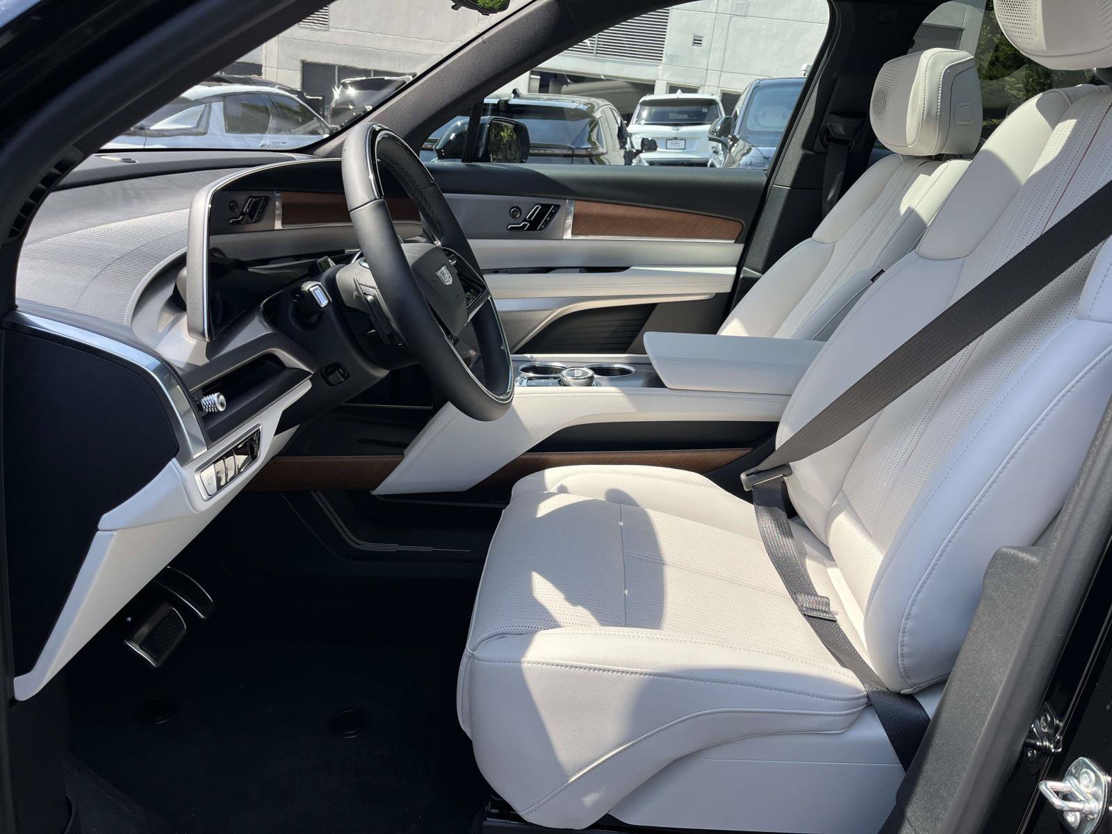 New 2027 Cadillac Vistiq Sport AWD/4WD image 16
