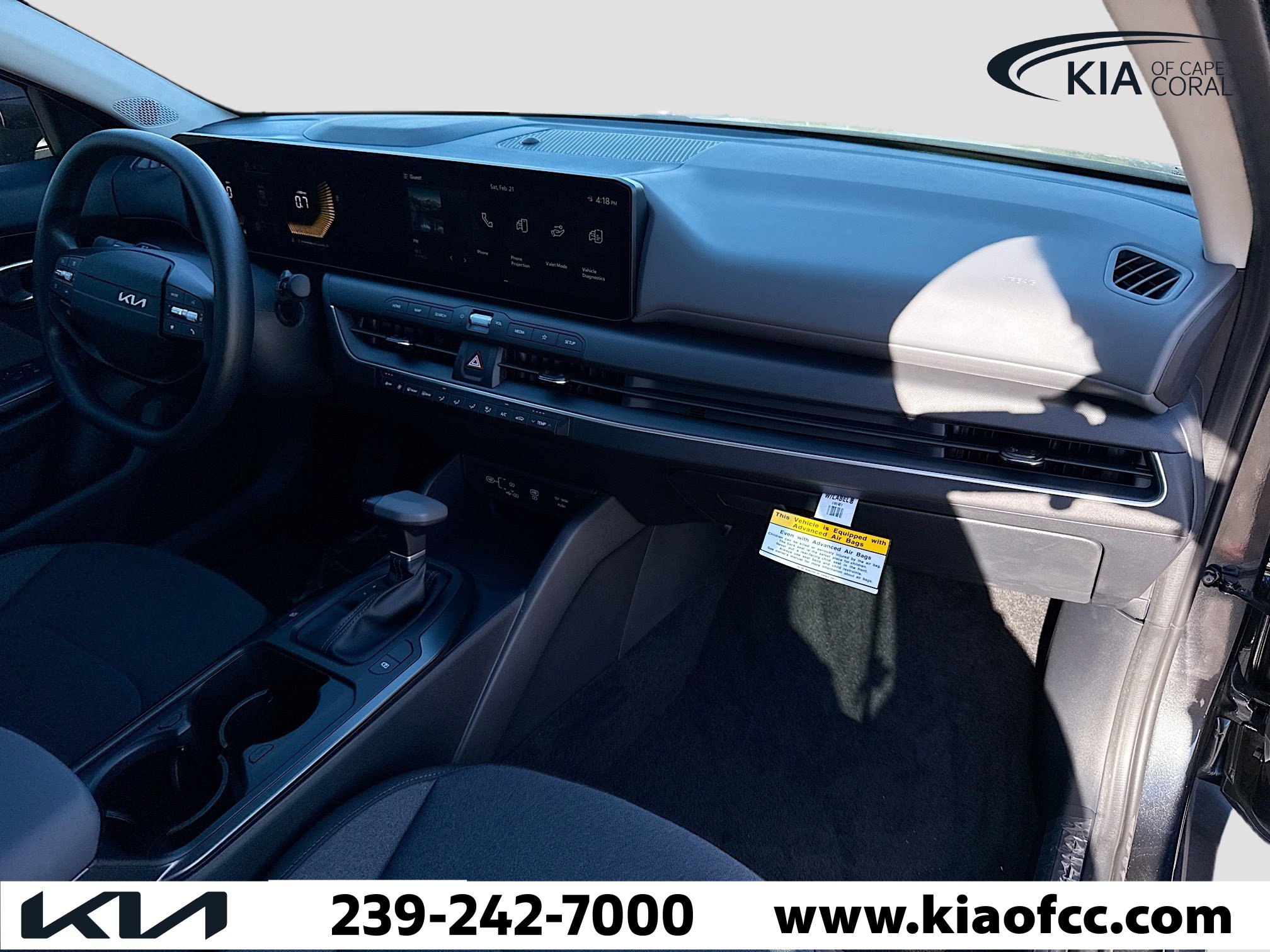 New 2025 Kia K4 LXS image 13