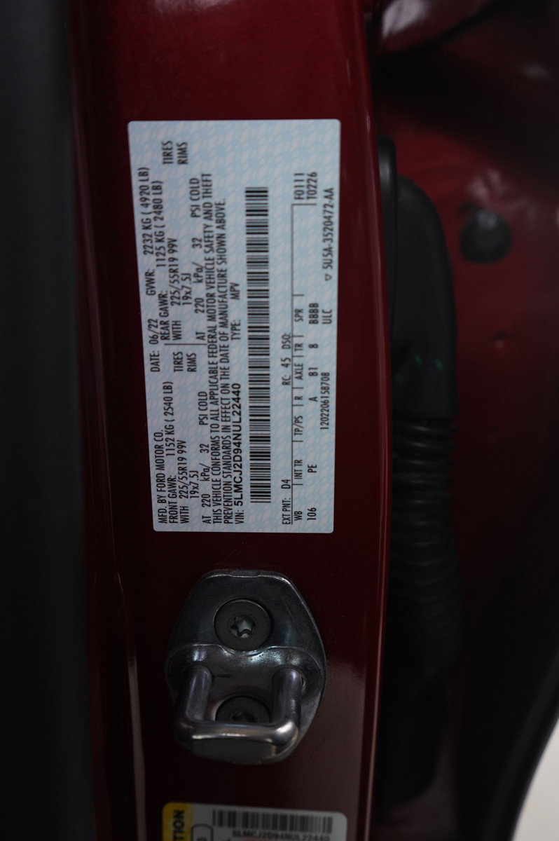 Used 2022 Lincoln Corsair Reserve w/ Elements Package image 23