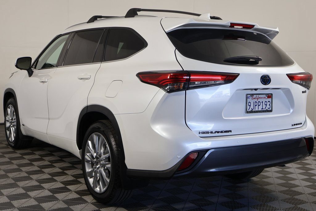 Used 2023 Toyota Highlander Limited AWD/4WD image 6