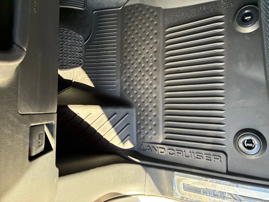 New 2025 Toyota Land Cruiser image 37