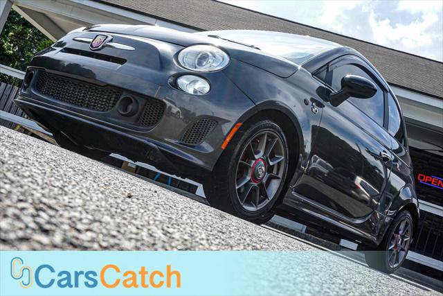 Used 2015 FIAT 500 Abarth w/ Beats Audio Package FWD image 4