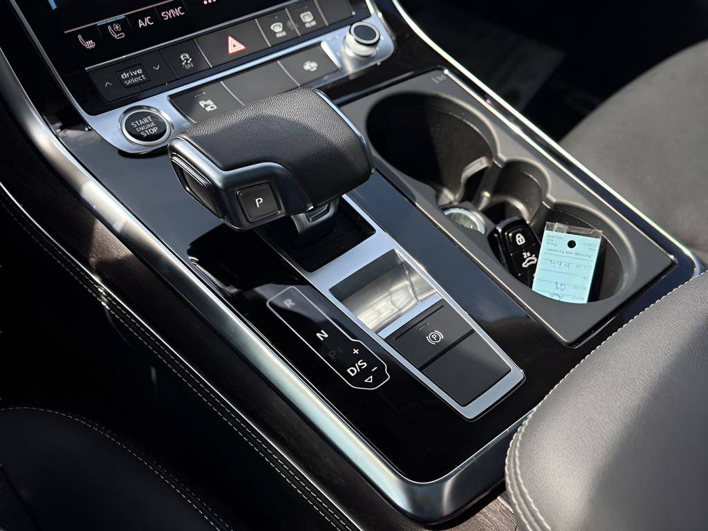 Used 2023 Audi Q8 Premium Plus AWD/4WD image 14